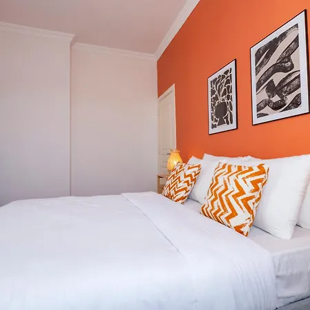 Spacious 3br In - 2 Bathrooms Apartment