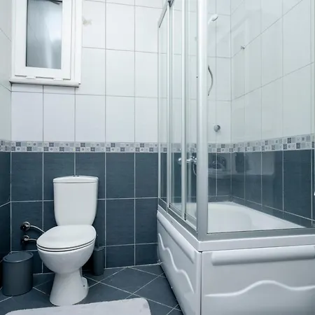Apartment Spacious 3br In - 2 Bathrooms