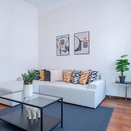 Spacious 3br In - 2 Bathrooms